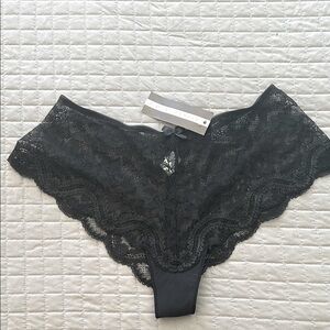 NWT - 🖤 Elegant Black Lace Women's Panties - Made in France
